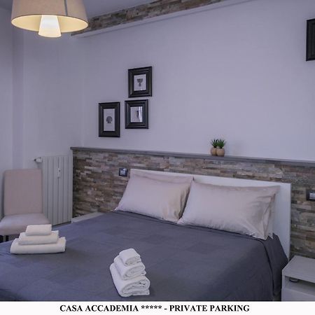Ferienwohnung Elegante Casa Accademia ***** - Private Parking Livorno Exterior foto